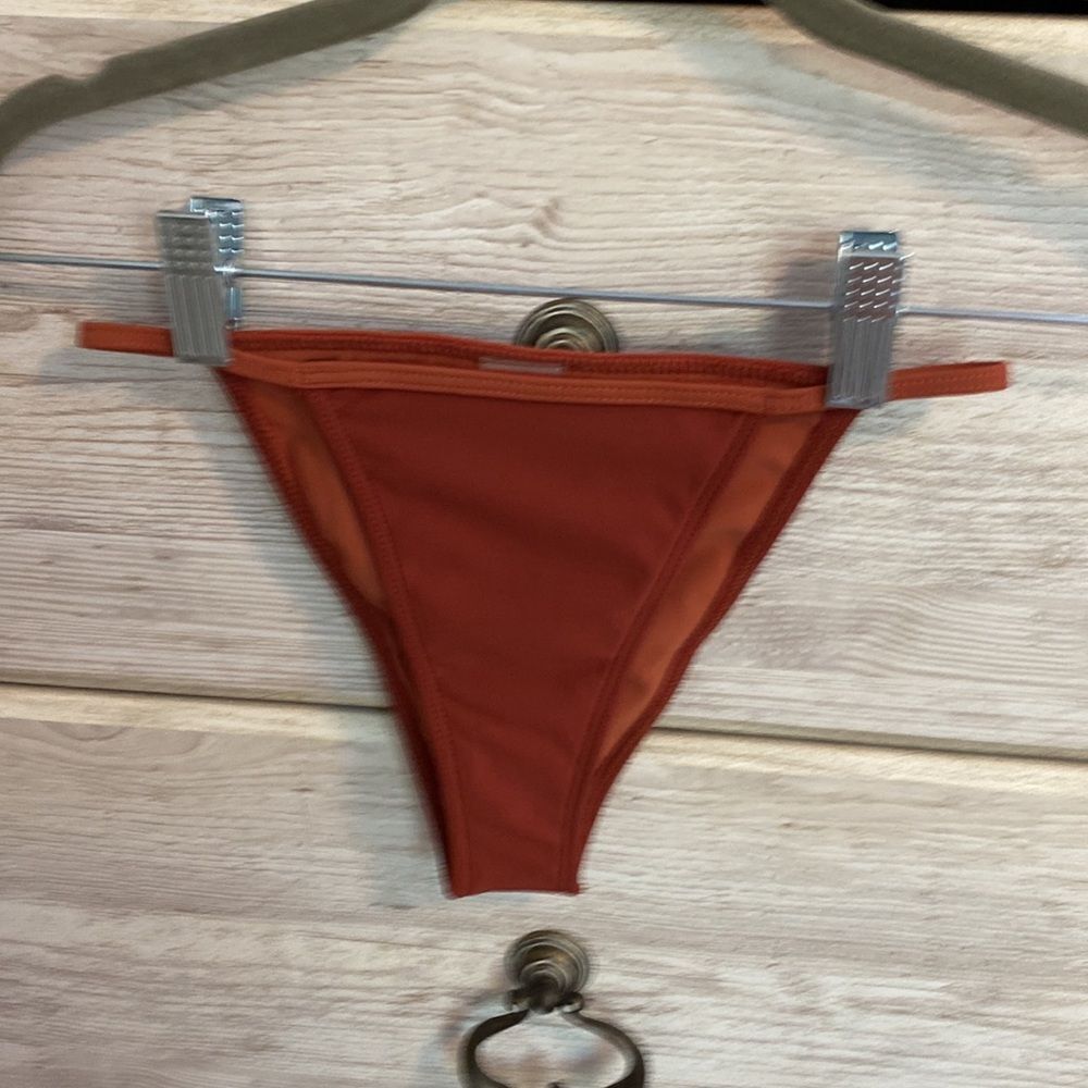 NWOT, Tribe Kelly, The Second String Bikini Bottoms, Color Marron, Size XS